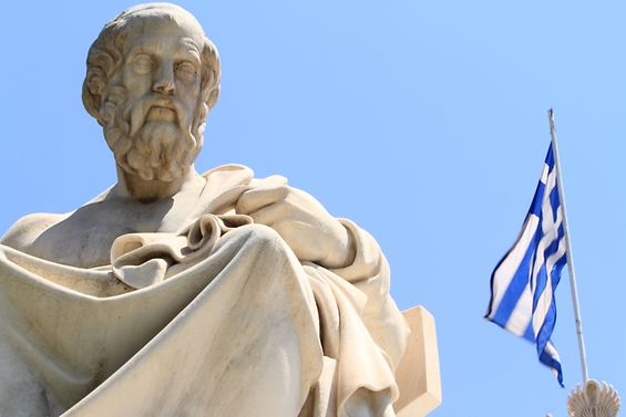 Eine Statue des griechischen Philosophs Platon.